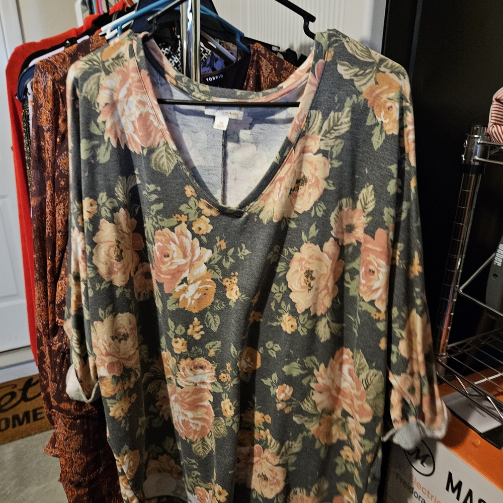 Floral V-Neck Women's Top